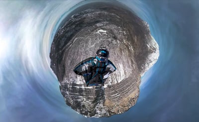 ב-360 מעלות: איך זה לרחף במורד ההר המושלג?