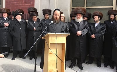 ההורים במסיבת העיתונאים