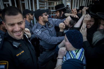 חרדים קיצונים בעימות עם המשטרה. אילוסטרציה