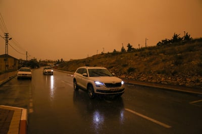 אבק חול וגשם אתמול ליד צפת, הצפות בכביש 90
