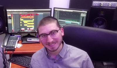 יהודה אברמצ'יק בסינגל חדש - אבינו מלכנו
