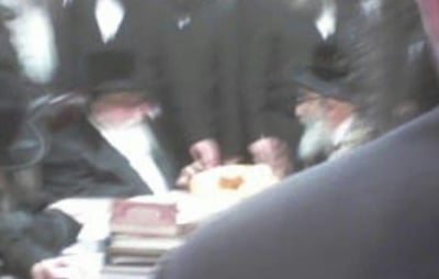 האדמו"רים יחד, אמש