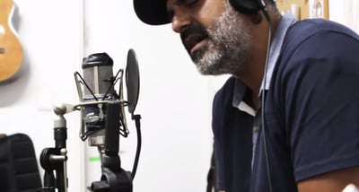 רועי אדרי בסינגל קליפ אקוסטי - קח את עצמך