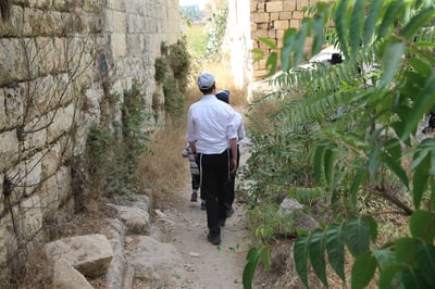 ילדים מטיילים. אילוסטרציה, למצולמים אין קשר לנאמר בכתבה