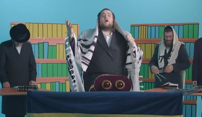 שמולי אונגר בקליפ חדש  - "מאך א ברכה"
