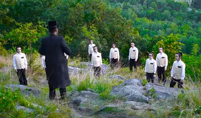 פרחי שיר ושבח בקליפ חדש  - יום זה לישראל