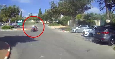 נהג על קטנוע גנוב כשהוא ללא רישיון ונתפס