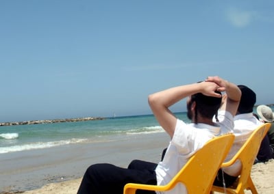 לחפש את דרכו. אילוסטרציה