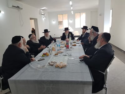 כינוס 'וועדת השמונה' הקודם