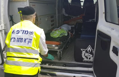 פעוט חרדי בכניסה ל'אבו כביר'