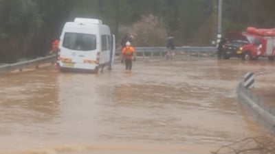 צוות יחידת החילוץ בזירה