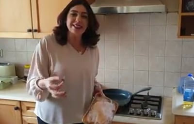 צפו: "מחאת השניצלים" של השרה מירי רגב