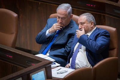 דיווח: נתניהו וליברמן מסתייגים מגיל מסינג
