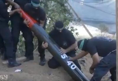 חמאס תיעד: שיגור מאות רקטות לעבר ישראל