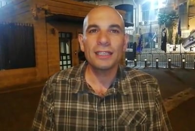 עורך דינו של קרויס: המשטרה "מחפשת" אותו