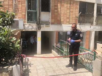 רצח בירושלים: בן 60 נדקר למוות בתוך ביתו