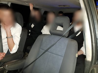 הנוסעים ברכב