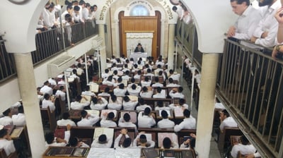 הגרי"ג אדלשטיין בבית מדרש עליון, לפני כשנה