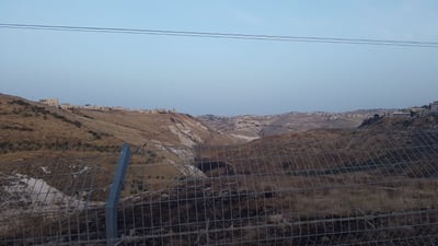 פלסטינים ניסו להצית שדות ונתפסו 'על חם'