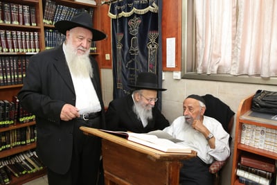 הרב בעדני, הרב פישביין והרב עשור