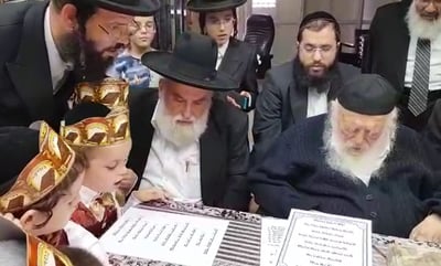 מרגש: כשהילד החסידי בירך את שר התורה