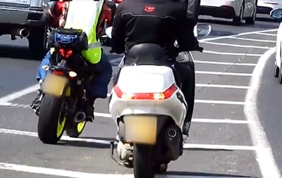 תיעוד: האופנוענים נסעו על שטחי ההפרדה