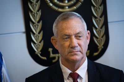 היועמ"ש הורה: לבדוק את החברה של בני גנץ