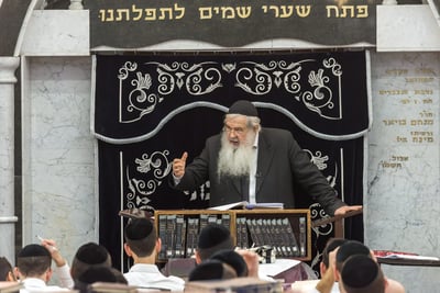 ראש הישיבה שחלה במכתב חריג לתלמידיו: הפסיקו לעשן