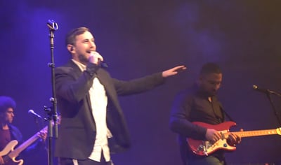 אברומי וינברג הקפיץ את בנייני האומה • צפו