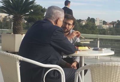 יונתן אוריך לצד רה"מ