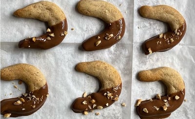 עוגיות אגוזי לוז ושוקולד