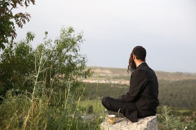 מחקרים אומרים שהבדידות טובה לנו; הנה כמה יתרונות