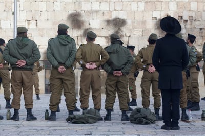 הירידה באחוז מתגייסים החרדים לצה"ל: כרטיס צהוב למדינה