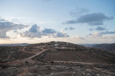נוף מרהיב מיצהר, גבעת 'קומי אורי'