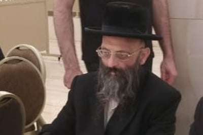 הרב ירחמיאל שניידר, שעה קלה לפני שהתמוטט