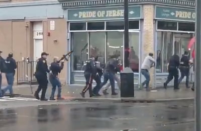 חמושים התבצרו ב"מרכול כשר"; שוטר ו-3 אזרחים נהרגו