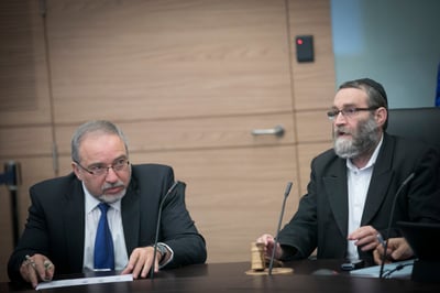 לשכת ח"כ גפני מגיבה להסתה: "ליברמן שונא את ביבי ואת החרדים"