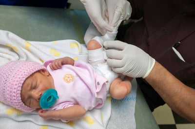 יולדת בת 40 נפטרה במהלך לידת ביתה
