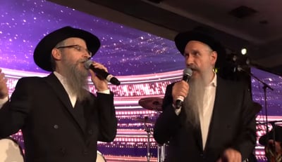 אברהם פריד ומרדכי בן דוד במחרוזת 'ענקים'