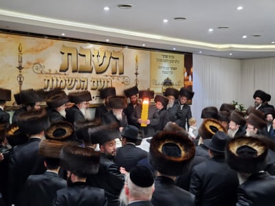 האדמו"ר מסקווירא שבת בעיירה מעז'יבוז