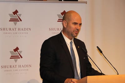 שר המשפטים אמיר אוחנה תוקף את השופטים: "הם לא מהאו"ם"