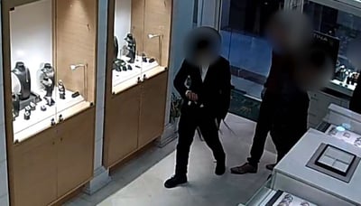 שודד התחפש לחרדי וגנב שעון יוקרתי • צפו