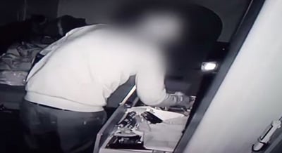 פרץ לקרוואן מגורים בראשל"צ ונעצר • צפו
