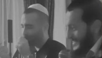 עומר אדם שר עם ארז יחיאל 'תיקון הכללי'