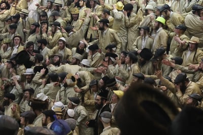 שיכורים על הפארנצ'ס: פורים בתולדות אהרן