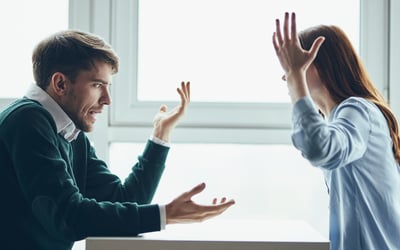 שניכם עובדים עכשיו מהבית? כך תשמרו על שפיות