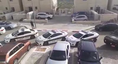 כך פינקו השוטרים את חברם שנמצא בבידוד