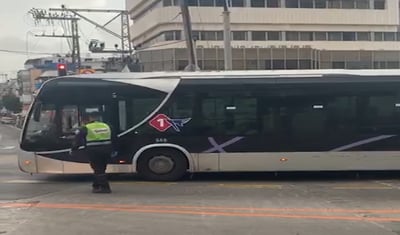 המשטרה מונעת כניסת תח"צ לעיר
