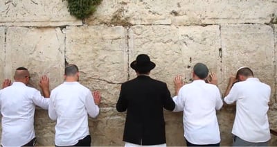 להקת 'נושאי הכלים' במחרוזת ליום ירושלים