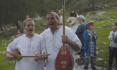 'הבוימל-טיש' בסינגל קליפ חדש: "אז ירנן"